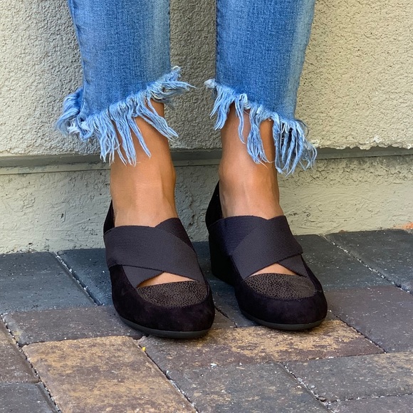 Texas Brown Goring Wide Fit Straps Wedge Pump - Picture 5 of 8